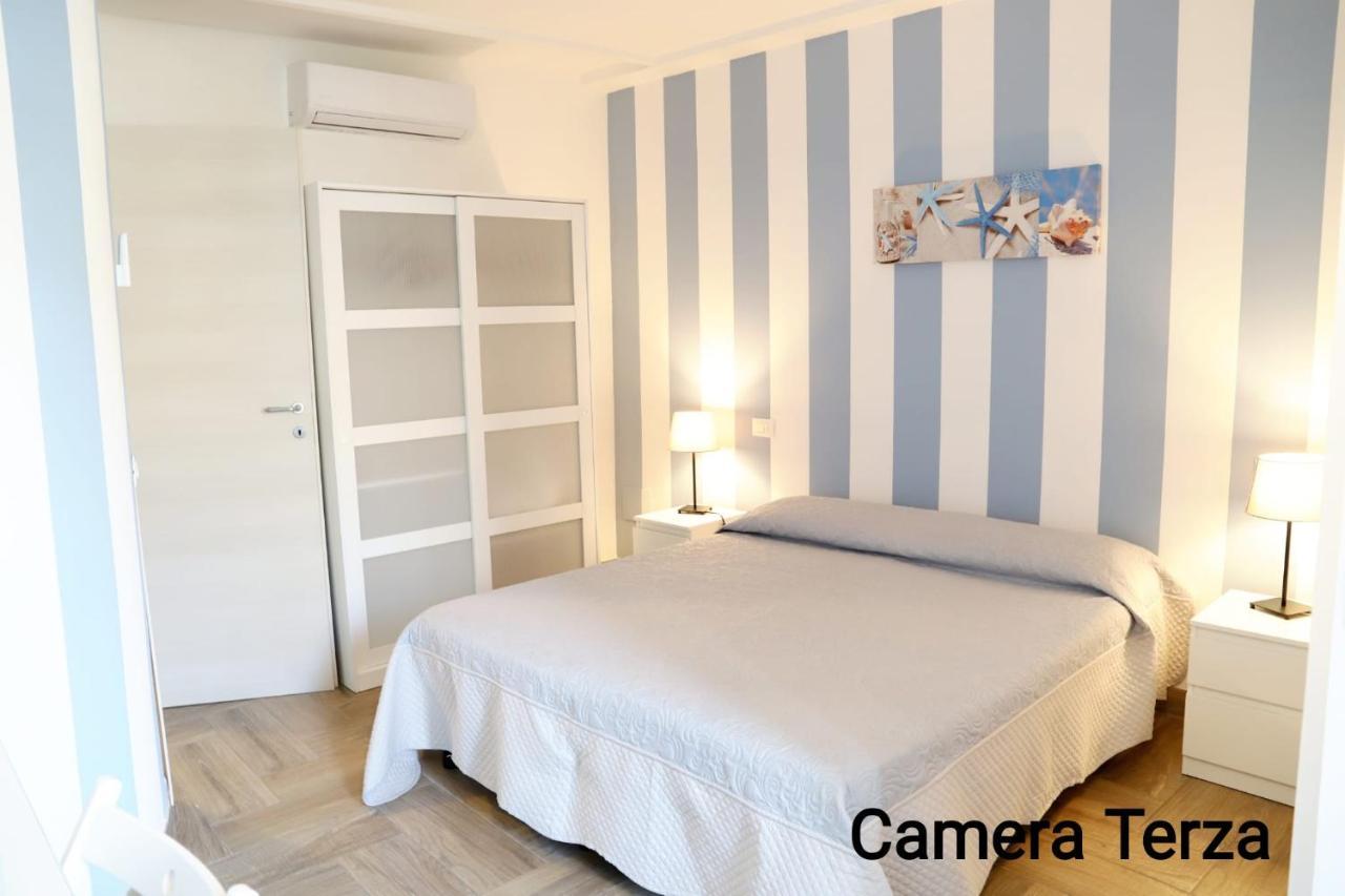 Готель Casa Piano Ponente Ізола-делле-Фемміне Екстер'єр фото